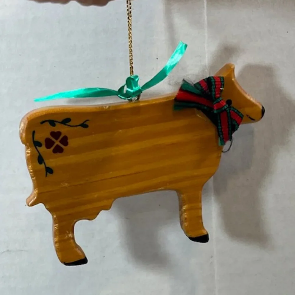 Vtg Wooden COW Hanging Holiday Ornament Handmade 4.25"x3" - Picture 5 of 12